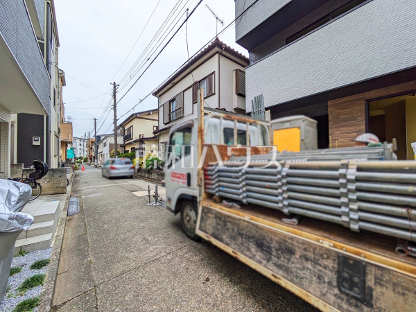 接道状況および現場風景 【新座市新座2丁目】 接道状況および現場風景 【新座市新座2丁目】
