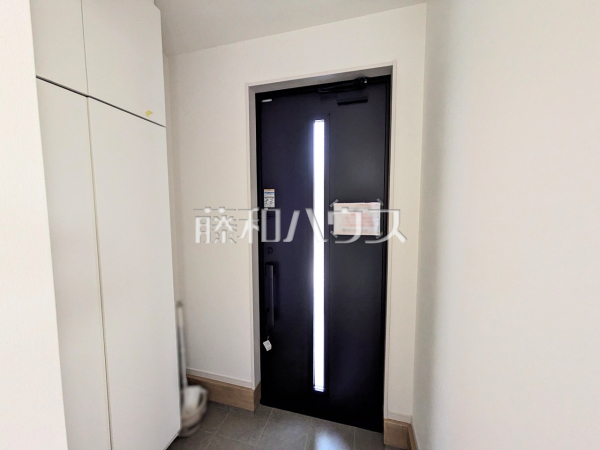 1号棟 玄関 【糟屋郡志免町桜丘3丁目】 1号棟 玄関 【糟屋郡志免町桜丘3丁目】