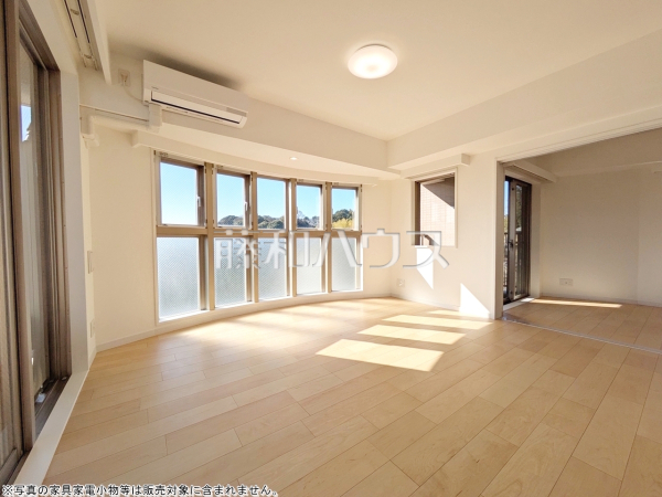 リビング 【日神パレステージ聖蹟桜ヶ丘】 リビング 【日神パレステージ聖蹟桜ヶ丘】