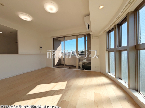 リビング 【日神パレステージ聖蹟桜ヶ丘】 リビング 【日神パレステージ聖蹟桜ヶ丘】