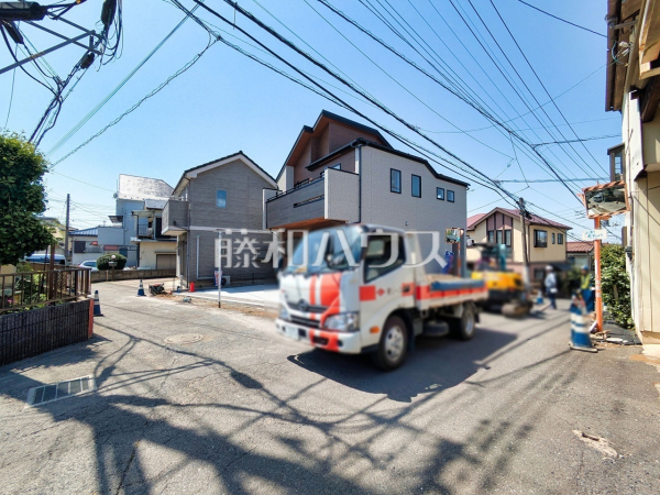 接道状況および現場風景 【所沢市大字松郷】 接道状況および現場風景 【所沢市大字松郷】
