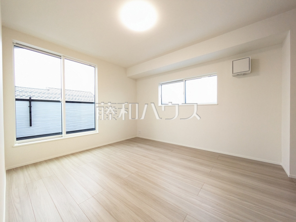 2号棟 居室 【武蔵村山市伊奈平6丁目】 2号棟 居室 【武蔵村山市伊奈平6丁目】