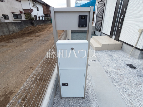 2号棟 TVモニター付きインターホン・郵便ポスト・宅配ボックス 【武蔵村山市伊奈平6丁目】 2号棟 TVモニター付きインターホン・郵便ポスト・宅配ボックス 【武蔵村山市伊奈平6丁目】