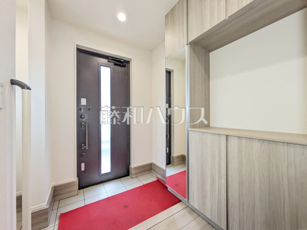 2号棟 玄関 【武蔵村山市伊奈平6丁目】 2号棟 玄関 【武蔵村山市伊奈平6丁目】