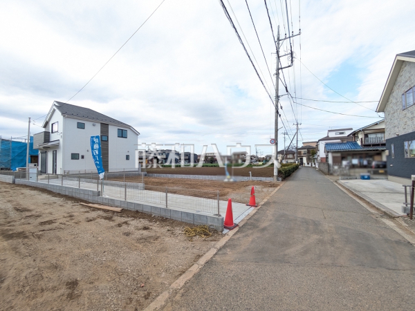 接道状況および現場風景 【武蔵村山市伊奈平6丁目】 接道状況および現場風景 【武蔵村山市伊奈平6丁目】