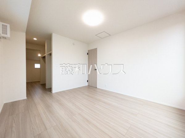 2号棟 居室 【武蔵村山市伊奈平6丁目】 2号棟 居室 【武蔵村山市伊奈平6丁目】