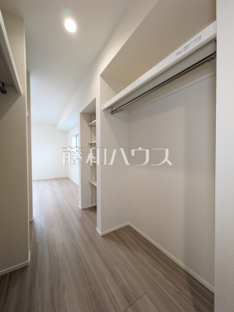 2号棟 ウォークインクローゼット 【武蔵村山市伊奈平6丁目】 2号棟 ウォークインクローゼット 【武蔵村山市伊奈平6丁目】