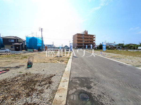 接道状況および現場風景 【豊見城市字渡橋名】 接道状況および現場風景 【豊見城市字渡橋名】