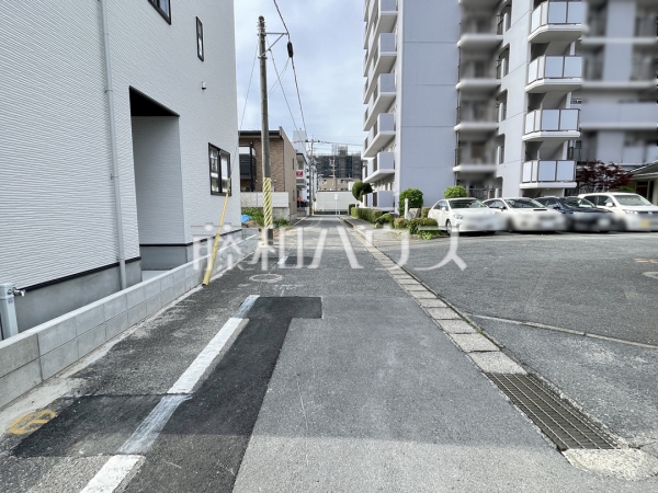 接道状況および現場風景 【福岡市西区愛宕1丁目】 接道状況および現場風景 【福岡市西区愛宕1丁目】