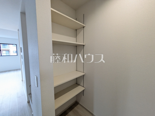 1号棟 リビング収納 【福岡市西区愛宕1丁目】 1号棟 リビング収納 【福岡市西区愛宕1丁目】