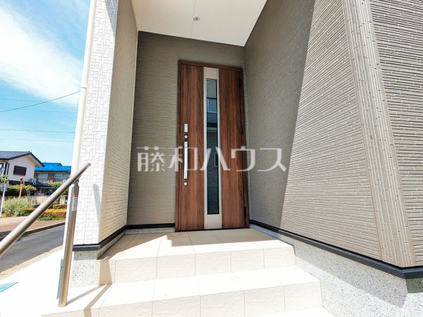 2号棟 玄関 【所沢市中新井4丁目】 2号棟 玄関 【所沢市中新井4丁目】