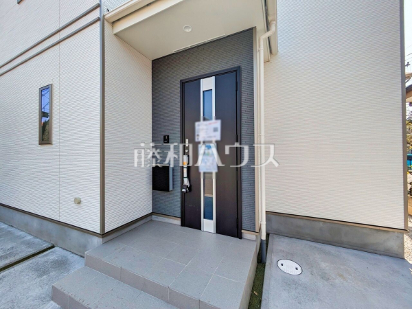 玄関 【所沢市中新井2丁目】 玄関 【所沢市中新井2丁目】