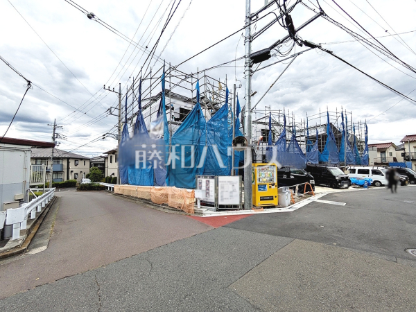 接道状況および現場風景 【日野市南平9丁目】 接道状況および現場風景 【日野市南平9丁目】