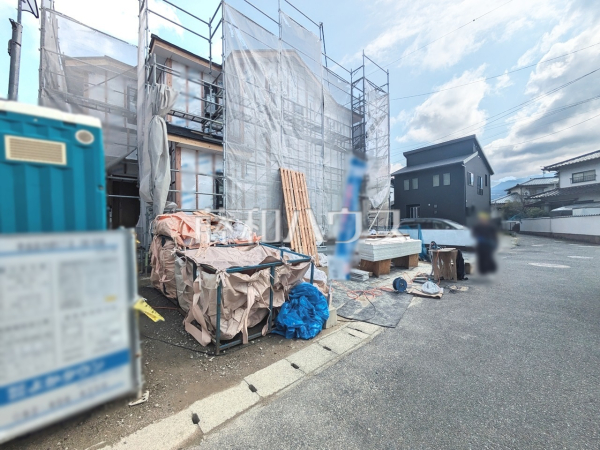 住まいの事なら地元で豊富な実績を誇る、地域密着の当社へお任せ下さい! 接道状況および現場風景 【福岡市早良区内野5丁目】 住まいの事なら地元で豊富な実績を誇る、地域密着の当社へお任せ下さい! 接道状況および現場風景 【福岡市早良区内野5丁目】