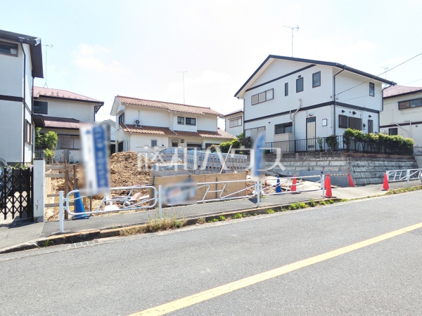 接道状況および現場風景 【八王子市北野台2丁目】 接道状況および現場風景 【八王子市北野台2丁目】