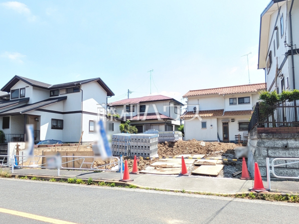 接道状況および現場風景 【八王子市北野台2丁目】 接道状況および現場風景 【八王子市北野台2丁目】