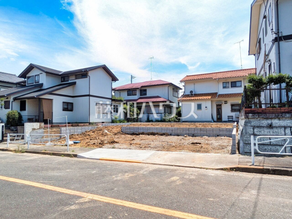 現地写真 【八王子市北野台2丁目】日差しが行き届き、お洗濯物がよく乾く南向きのバルコニー 現地写真 【八王子市北野台2丁目】日差しが行き届き、お洗濯物がよく乾く南向きのバルコニー