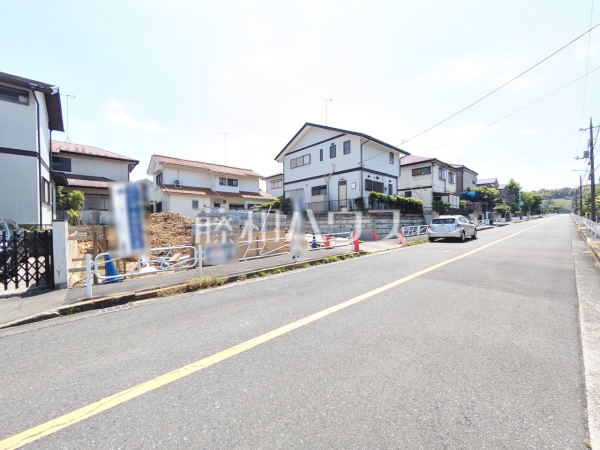 接道状況および現場風景 【八王子市北野台2丁目】 接道状況および現場風景 【八王子市北野台2丁目】