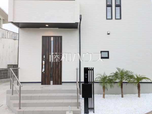 3号棟 玄関 【南城市知念字安座真】 3号棟 玄関 【南城市知念字安座真】