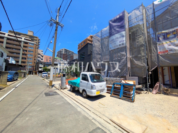 接道状況および現場風景 【福岡市早良区飯倉2丁目】 接道状況および現場風景 【福岡市早良区飯倉2丁目】