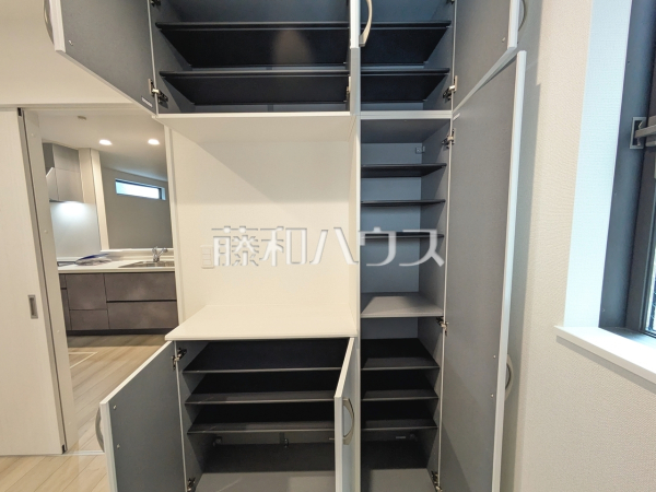 玄関収納 【春日井市西本町3丁目】 玄関収納 【春日井市西本町3丁目】