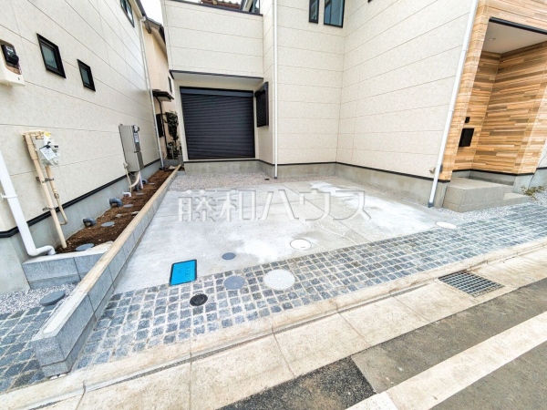 1号棟 カースペース 【所沢市大字上安松】 1号棟 カースペース 【所沢市大字上安松】