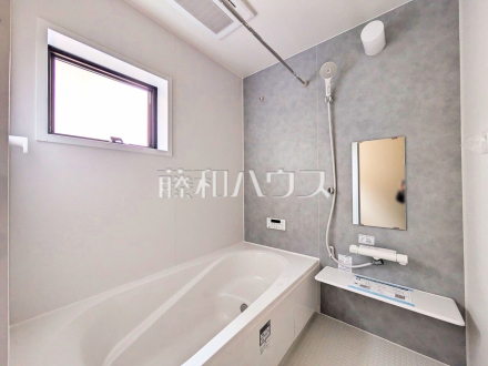 「1日の疲れをリセット」足を伸ばしてゆったり潤う1坪バスルーム
浴室 【新座市新堀1丁目】/撮影日2026/05/22