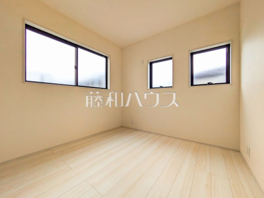居室 【新座市新堀1丁目】