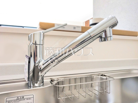 浄水器一体型水栓 【新座市新堀1丁目】 いつでもおいしいお水が飲める浄水器一体型水栓も完備
/撮影日2026/05/22