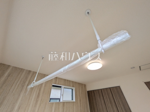 2号棟 室内物干 【小平市鈴木町1丁目】