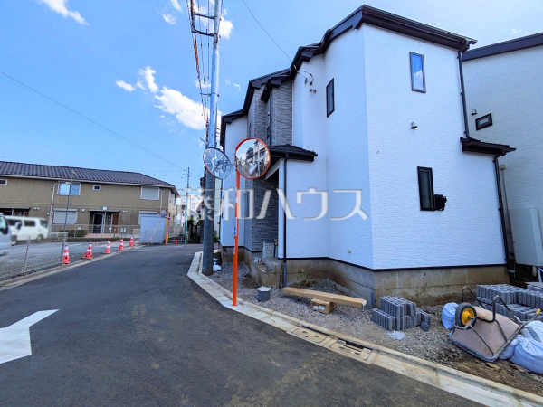 接道状況および現場風景 【三鷹市北野3丁目】 接道状況および現場風景 【三鷹市北野3丁目】