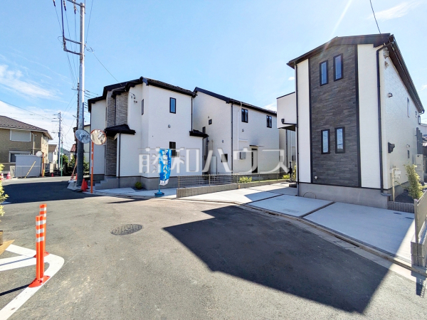 接道状況および現場風景 【三鷹市北野3丁目】 接道状況および現場風景 【三鷹市北野3丁目】