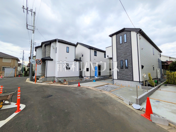 接道状況および現場風景 【三鷹市北野3丁目】 接道状況および現場風景 【三鷹市北野3丁目】