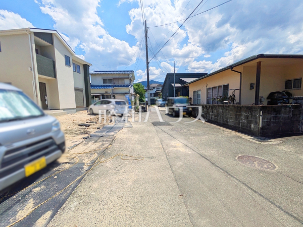 接道状況および現場風景 【福岡市早良区内野5丁目】 接道状況および現場風景 【福岡市早良区内野5丁目】