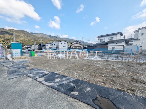 住まいの事なら地元で豊富な実績を誇る、地域密着の当社へお任せ下さい! 現場風景 【福岡市早良区内野5丁目】 住まいの事なら地元で豊富な実績を誇る、地域密着の当社へお任せ下さい! 現場風景 【福岡市早良区内野5丁目】