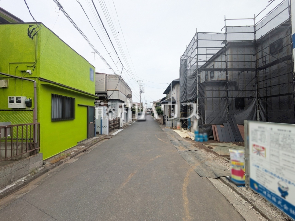 接道状況および現場風景 【新座市あたご3丁目】 接道状況および現場風景 【新座市あたご3丁目】