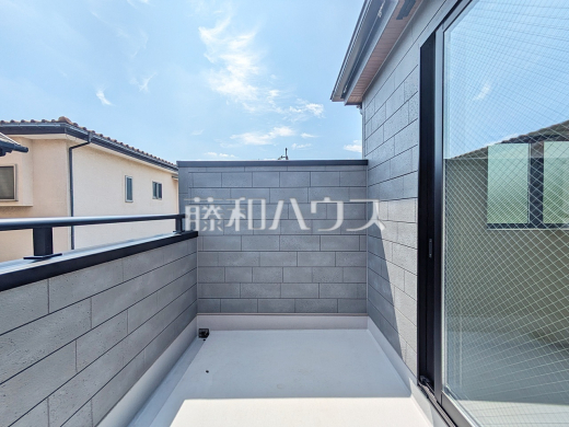 バルコニー 【新座市あたご3丁目】