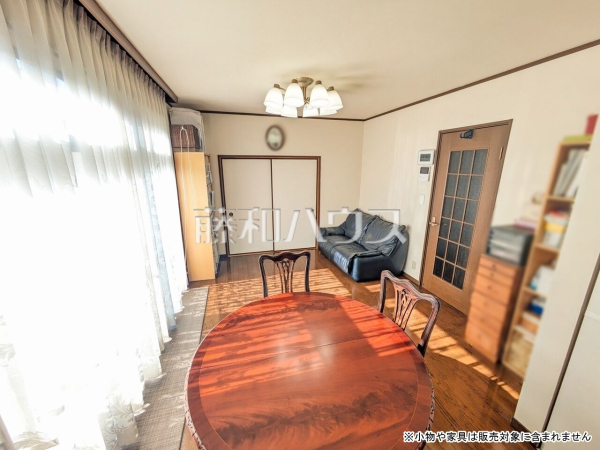 リビング 【東久留米市南沢1丁目】 リビング 【東久留米市南沢1丁目】