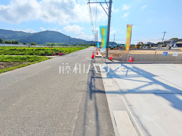 接道状況および現場風景 【福岡市西区今宿上ノ原】 接道状況および現場風景 【福岡市西区今宿上ノ原】