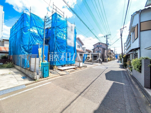 接道状況および現場風景 【八王子市元横山町3丁目】 お探しの物件に出会うためには、早めのご確認をオススメします。未完成の今のうちにぜひお問合せをお待ちしております。
