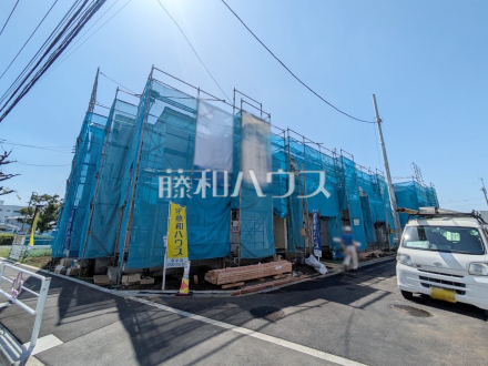 ≪接道状況≫順調に工事が進んでいます。実際の街並みの様子が段々見えて参りました。ぜひ実際に現地をご見学下さいませ。【府中市南町6丁目】/撮影日2026/04/11