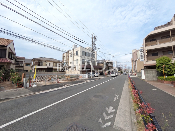 接道状況および現場風景 【練馬区南大泉1丁目】 接道状況および現場風景 【練馬区南大泉1丁目】