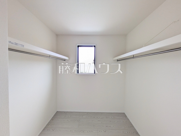1号棟 ウォークインクローゼット 【福岡市東区美和台3丁目】 1号棟 ウォークインクローゼット 【福岡市東区美和台3丁目】