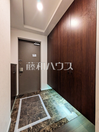 玄関 【アイムふじみ野タワー東館】 玄関 【アイムふじみ野タワー東館】