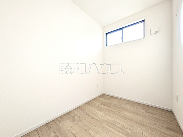 納戸 【小平市小川町1丁目】 納戸 【小平市小川町1丁目】