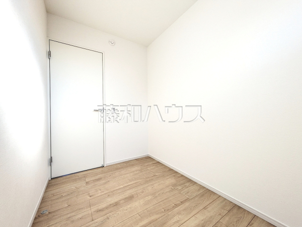 納戸 【小平市小川町1丁目】 納戸 【小平市小川町1丁目】