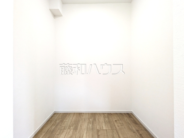 ウォークインクローゼット 【小平市小川町1丁目】 ウォークインクローゼット 【小平市小川町1丁目】