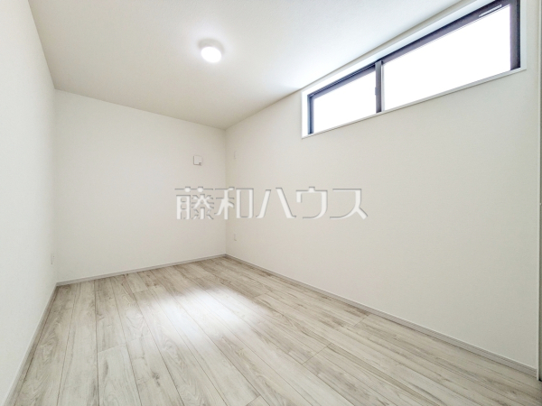 1号棟 納戸 【小金井市緑町3丁目】 1号棟 納戸 【小金井市緑町3丁目】
