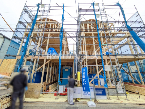 現場風景 まだまだ建築中ですが、ぜひ現地をご覧になりませんか?基礎・上棟の状態は建築中にしかご覧になれません! 【板橋区富士見町】 現場風景 まだまだ建築中ですが、ぜひ現地をご覧になりませんか?基礎・上棟の状態は建築中にしかご覧になれません! 【板橋区富士見町】