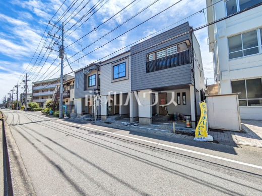 接道状況および現場風景 【日野市大字日野】
周辺環境はもちろん、日当たりや設備仕様など、実際に行ってみないと分からないことも多くございます。営業担当がご案内いたしますので、お気軽にお問い合わせください